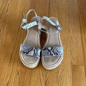 Snake skin platform sandals